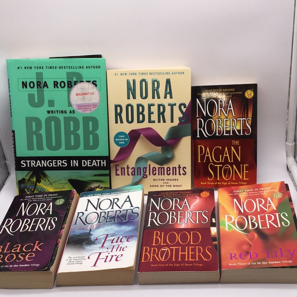 Bundle of 7 Nora Roberts Novels